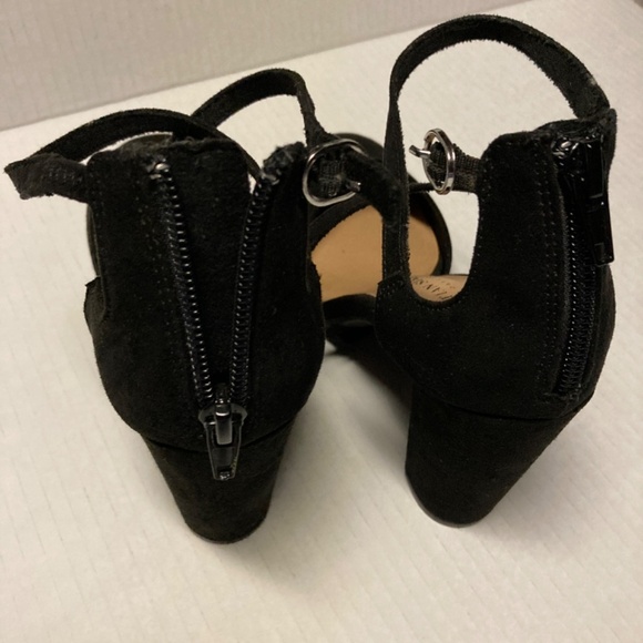 Christian Siriano - Picture 3 of 10